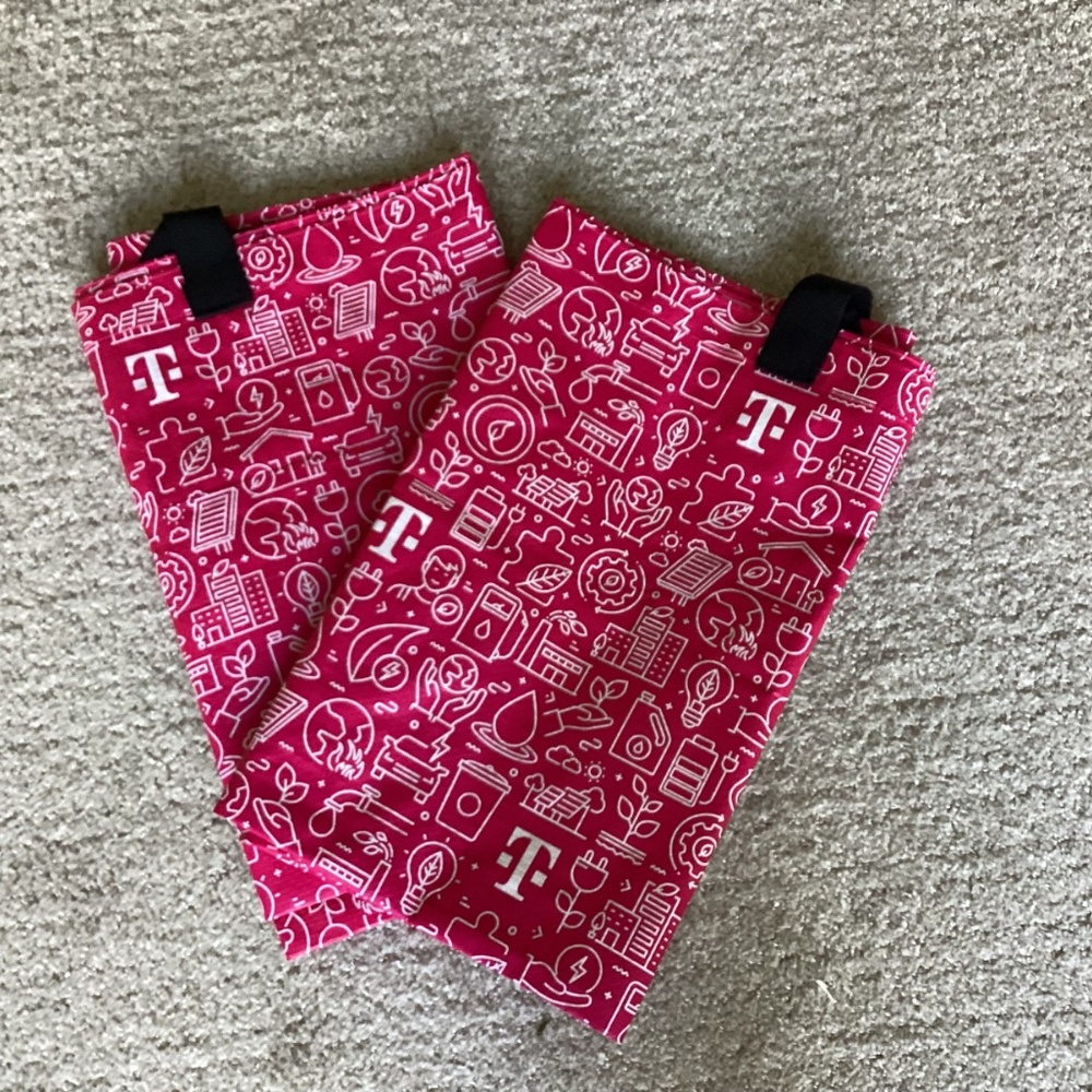 TMobile Tote Bundle of 2 NEW - Picture 1 of 3